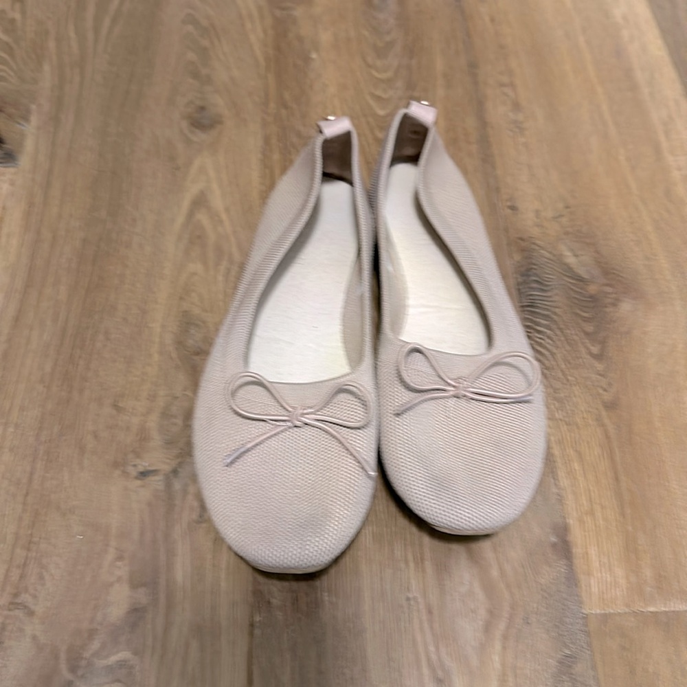 Danskin ballet flat pinky nude color size 8